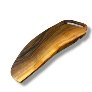 Servirna deska –  oreh z naravnim robom